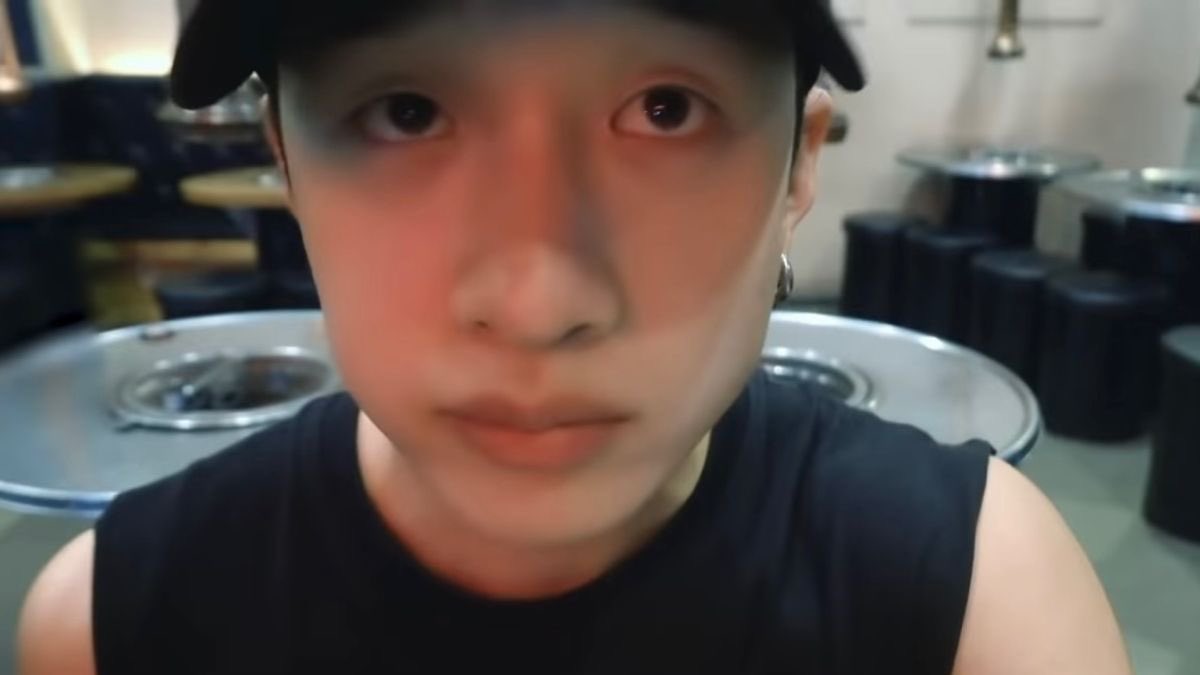 backsdoors's tweet photo. can i come over and stare at you like this https://t.co/VXyb5hlcmL