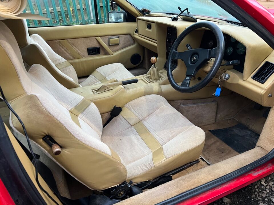 BarnFindsUK's tweet photo. Ad: 1984 Lotus Excel - tax expired in 1993
On eBay here -->> https://t.co/nzhYt0KkWc
#ClassicCarForSale #LotusExcel #CarRestoration #ClassicCarAuction #CarEnthusiast https://t.co/o4UoUa3cy2