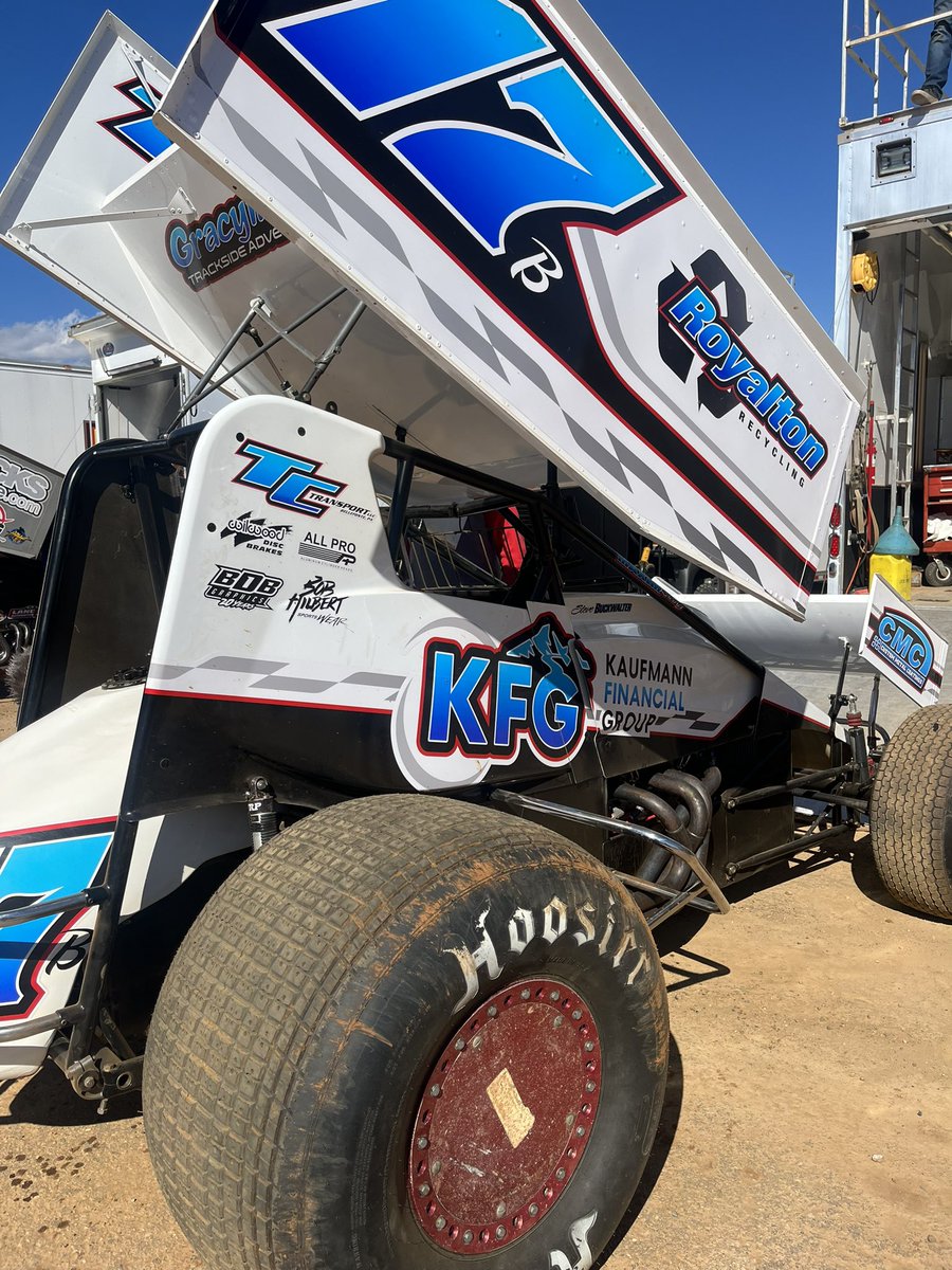 DNF at Williams Grove on Opening Day. Pulled off under a yellow to fix the throttle link cable, after going back out Steve decided to pull off because of all the dust.