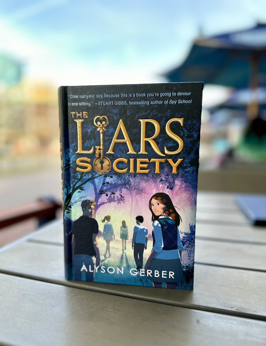 Out to dinner in Virginia with @AlysonGerber’s The Liars Society.