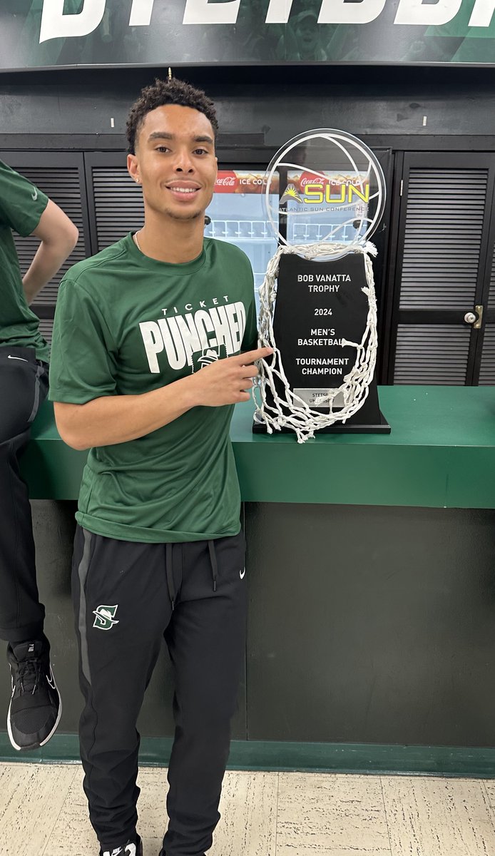 Congratulations To Former West Los Angeles College Standout SG @LewisNaeem To Him And His Stetson Teammates On Making The NCAA Tournament!!! #GoWestGoFar @westlamensbball @sgnlthelgthoops @HoopExchange @BeachCityHoops @CoachCodyHop @JucoRecruiting @JUCOadvocate @JUCONationHoops