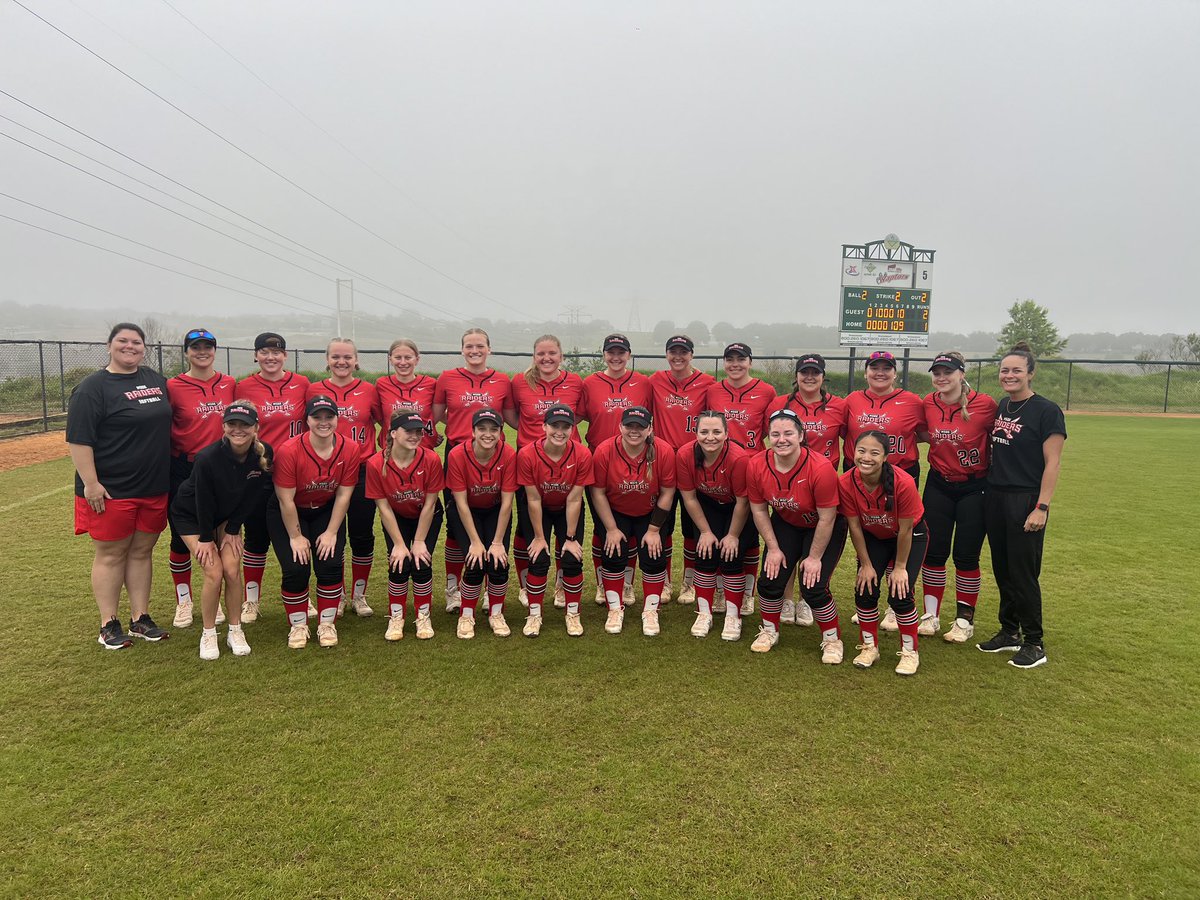 msoe_softball's tweet photo. Coming home from Florida feeling excited, hopeful and dehydrated. Thank you to our family and friends for the support this last week while we competed at The Spring Games! What a group we have, let’s continue to get after it Raiders ⚔️🫡 #TheRaiderWay https://t.co/ZbqRbdUpH5