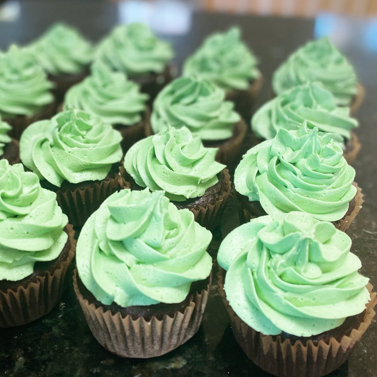 I’m juuuust Irish enough to justify a weekend that involved Lucky Charms for breakfast, Dairy Queen for lunch, and these mocha Guinness cupcakes for dinner…. Happy St Patrick’s Day! ☘️