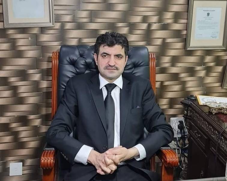 talhaisbb's tweet photo. انے والے دنوں میں پی ٹی آئی چیئرمین شیر افضل مروت ہونگے اور یہی بندہ ہے جو عمران خان کی جگہ لے سکتا ہے اور عوام آرام سے اس کو قبول بھی کرلے گی https://t.co/90gXcnxh8o