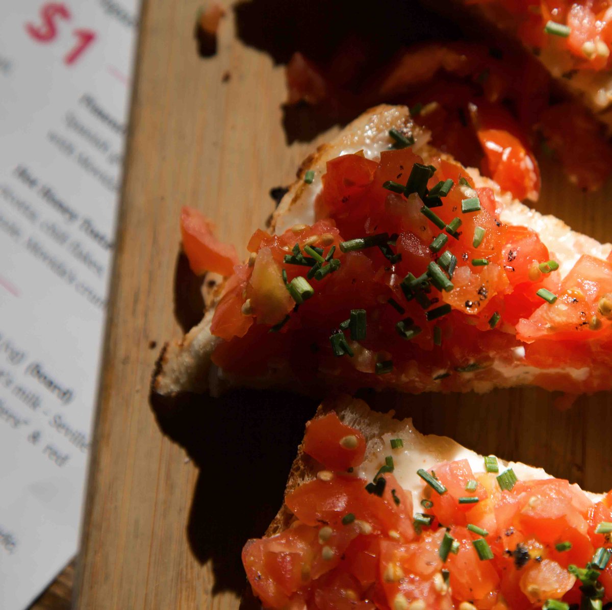 End your weekend with $1 tapas at #Movida 💃 🇪🇸 #DollarTapas 4pm-6pm 🤤