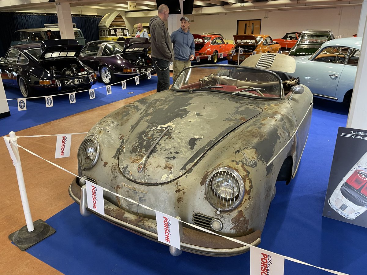Day two of VolksWorld Show comes to an end. A brave (but correct imho)
decision to encompass water cooled for the first time, celebrating 50 years of the Golf and much more. Thanks to everyone who came along, plus the traders and sponsors who made it all possible.