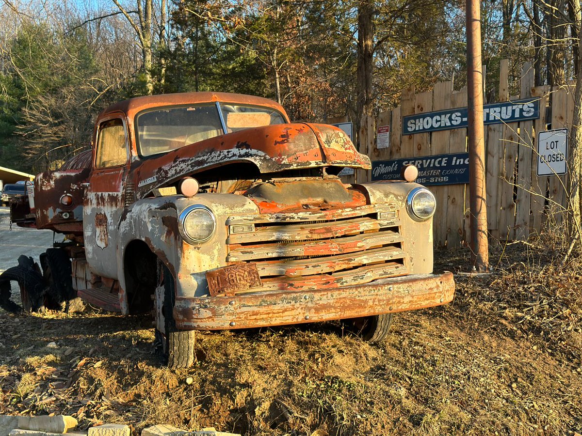 CoryWheatC's tweet photo. Doesn't this just scream WELCOME! We tend to think so!

#CWC #CoryWheatCustoms #Yardart #Patina https://t.co/AFmRt0Kg7e