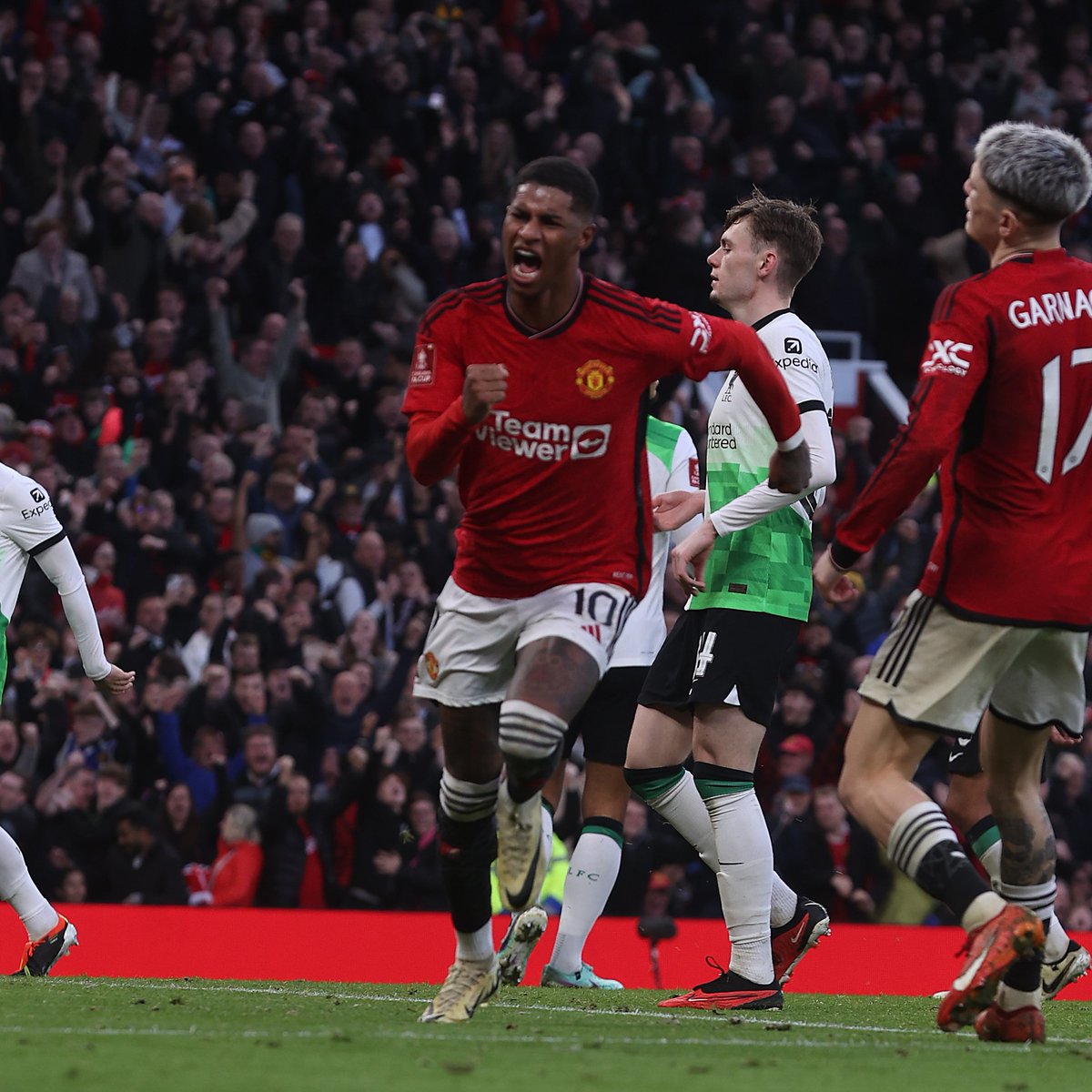 EmiratesFACup's tweet photo. RASHYYYYYYYYY

#EmiratesFACup https://t.co/cCqUODSViv