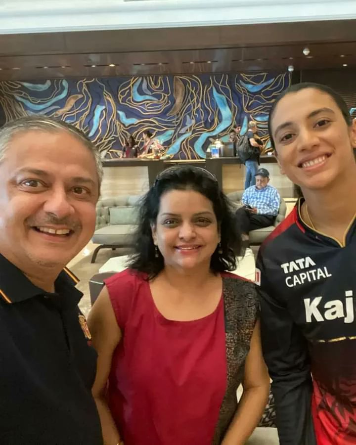 ashpen6's tweet photo. The Red and Gold magic!
E saala cup num du! 
Congratulations @royalchallengersbangalore for winning #wpl 
Thanks @sports18.official @officialjiocinema and @viacom18
Team for fantastic coverage 
Hope @virat.kohli and company would get inspiration from this historic performance! https://t.co/ZDM98aRuMB