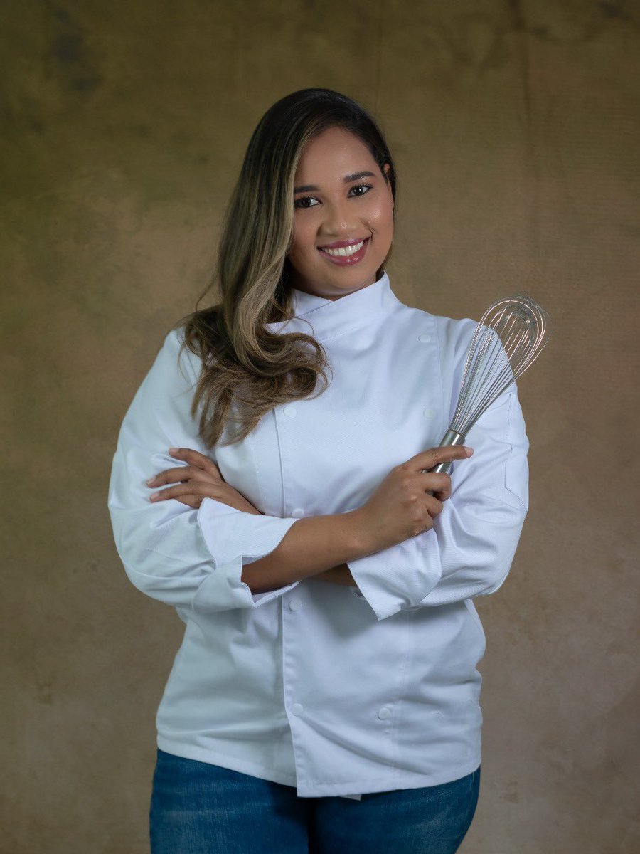 El liderazgo guajiro tiene nombre: Fedelmis Palacio. 

Nacida en Riohacha, Fedelmis ha conquistado el mundo de la repostería con su empresa Mundo Delis, donde cada dulce lleva el sabor y el amor de su tierra 💖. 

🔗 Encuentra la nota completa en laolacaribe.com