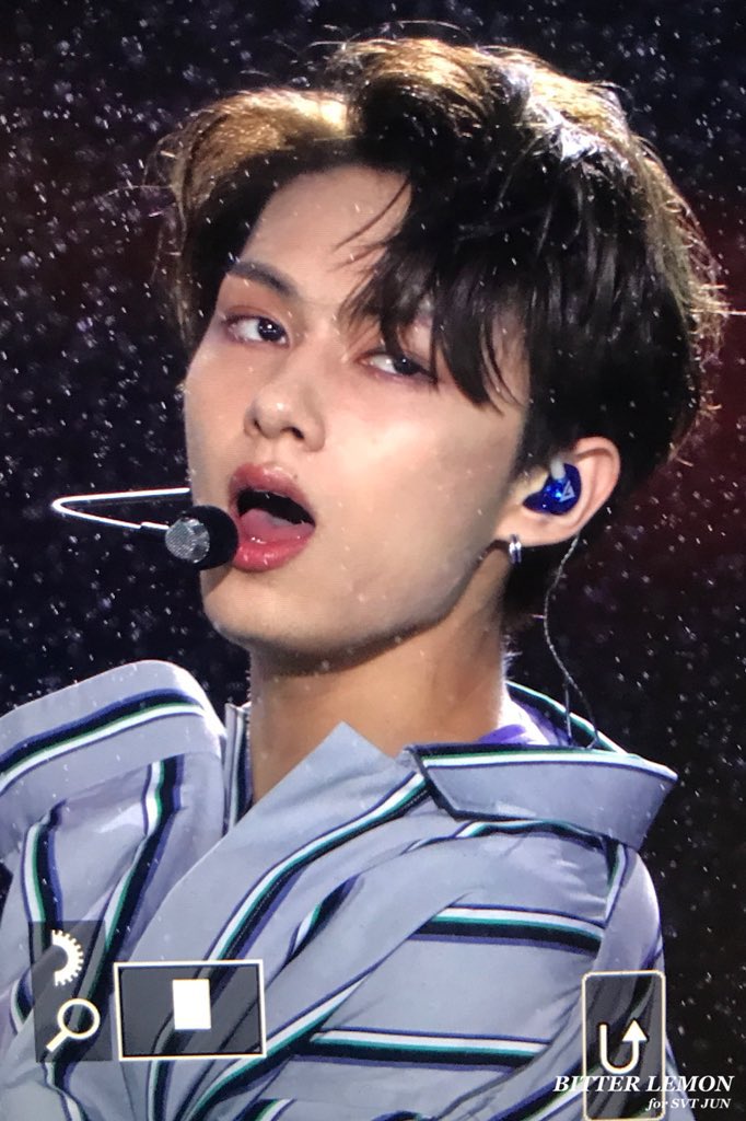 archiveforjun's tweet photo. 180512 #JUNHUIFANTAKEN
2018 Dream Concert
© Bitter Lemon

 #준 #JUN #문준휘 #文俊辉 #SEVENTEEN #세븐틴 https://t.co/g6mVYecrjp