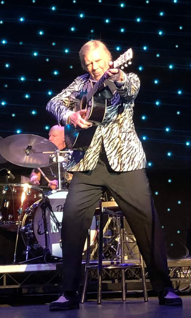 Some images (with thanks) from the latest tour, hits Brierly Hil Civic Dudley, nr. Birmingham on Sunday 24th March bhillcivic.co.uk/whats-on/event…