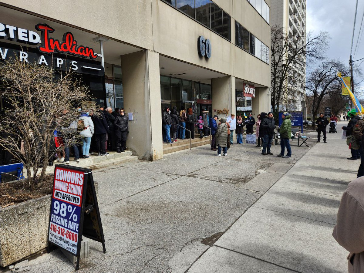 #ПолденьПротивПутина tweet media