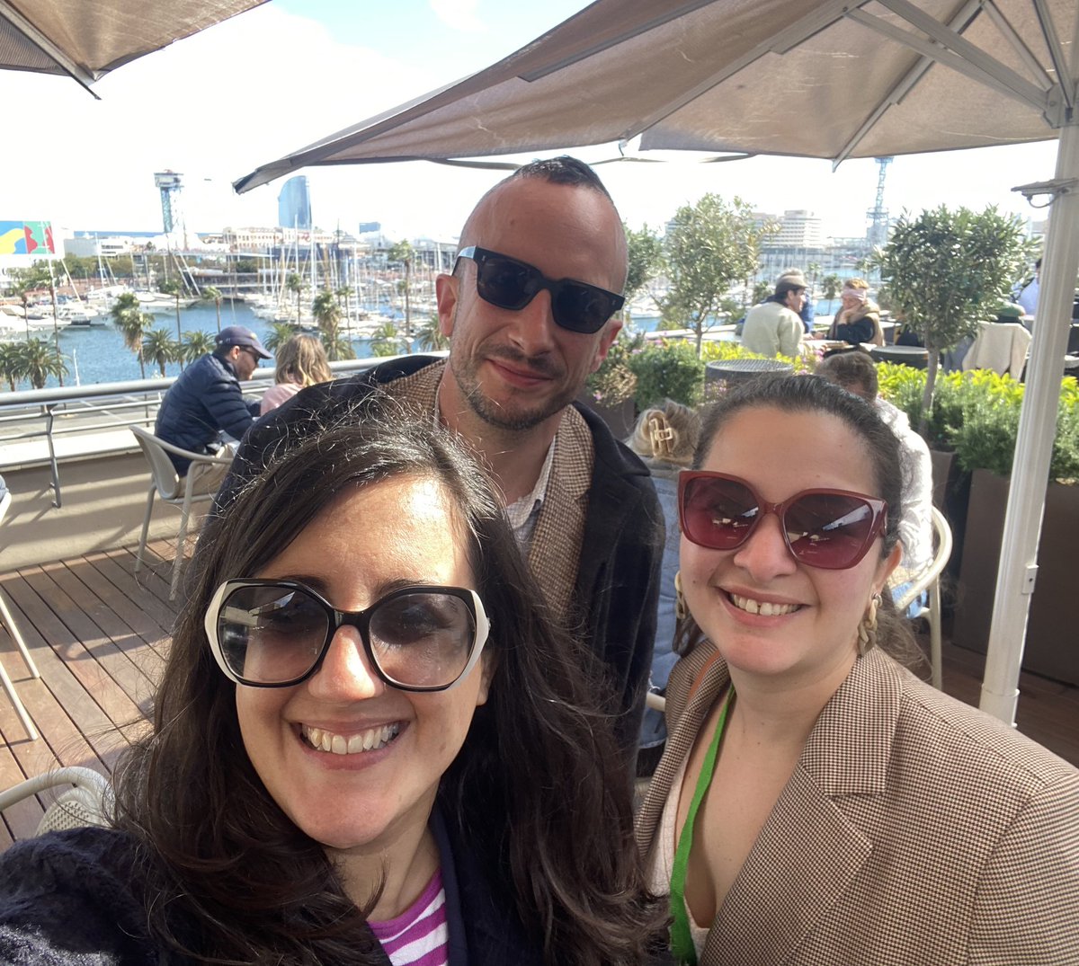 María Escudero Escribano (@mariaescesc) on Twitter photo It was lovely to catch up w/ many friends & colleagues #MATSUS24 <a href="/nanoGe_Conf/">nanoGeConferences</a>! Had an amazing time! Such a wonderful #electrochemistry community! <a href="/MartaCFigueired/">Marta Figueiredo</a> <a href="/IfanStephens/">Ifan Stephens</a> <a href="/Mari_COMonteiro/">Mariana Monteiro</a> <a href="/MartaHatzell/">Marta Hatzell</a> <a href="/amanda_cgarcia/">Amanda Garcia</a> <a href="/jaramillogroup/">Jaramillo Lab</a> <a href="/siahrostami/">Samira Siahrostami</a> <a href="/AndronescuLab/">Corina Andronescu</a> <a href="/PRX_Energy/">PRX Energy</a> It was lovely to catch up w/ many friends & colleagues #MATSUS24 <a href="/nanoGe_Conf/">nanoGeConferences</a>! Had an amazing time! Such a wonderful #electrochemistry community! <a href="/MartaCFigueired/">Marta Figueiredo</a> <a href="/IfanStephens/">Ifan Stephens</a> <a href="/Mari_COMonteiro/">Mariana Monteiro</a> <a href="/MartaHatzell/">Marta Hatzell</a> <a href="/amanda_cgarcia/">Amanda Garcia</a> <a href="/jaramillogroup/">Jaramillo Lab</a> <a href="/siahrostami/">Samira Siahrostami</a> <a href="/AndronescuLab/">Corina Andronescu</a> <a href="/PRX_Energy/">PRX Energy</a>