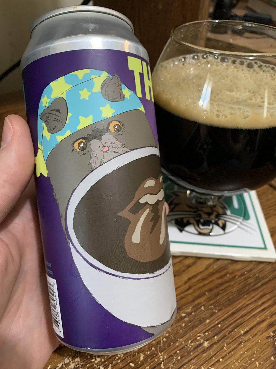 RealBMaxwell's tweet photo. Continuing my #StPatricksDay brews with #DeriveBrewing @tkisscoffee Midnight Froth โ๏ธ Stout ๐๐๐บ #stoutsunday #craftbeer #drinklocal @BayBeerReviews @ManvsAle @beerhunter74 @ASFreed @BeerSnobSean @WaltonTiger @AndyKenny27 @DKenni @Senor_Greezy @Just4BeerLovers @RJellyman https://t.co/N21i8PIXYX