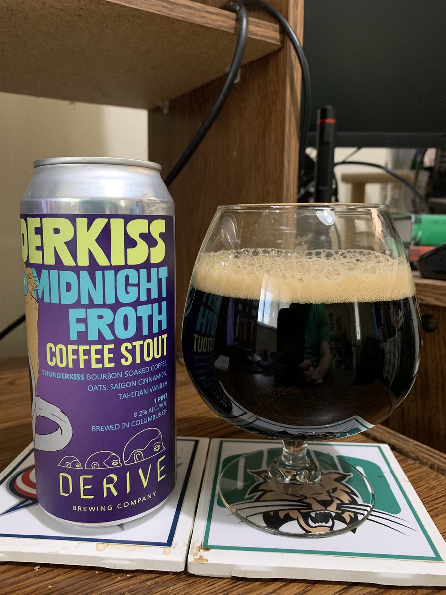 RealBMaxwell's tweet photo. Continuing my #StPatricksDay brews with #DeriveBrewing @tkisscoffee Midnight Froth โ๏ธ Stout ๐๐๐บ #stoutsunday #craftbeer #drinklocal @BayBeerReviews @ManvsAle @beerhunter74 @ASFreed @BeerSnobSean @WaltonTiger @AndyKenny27 @DKenni @Senor_Greezy @Just4BeerLovers @RJellyman https://t.co/N21i8PIXYX