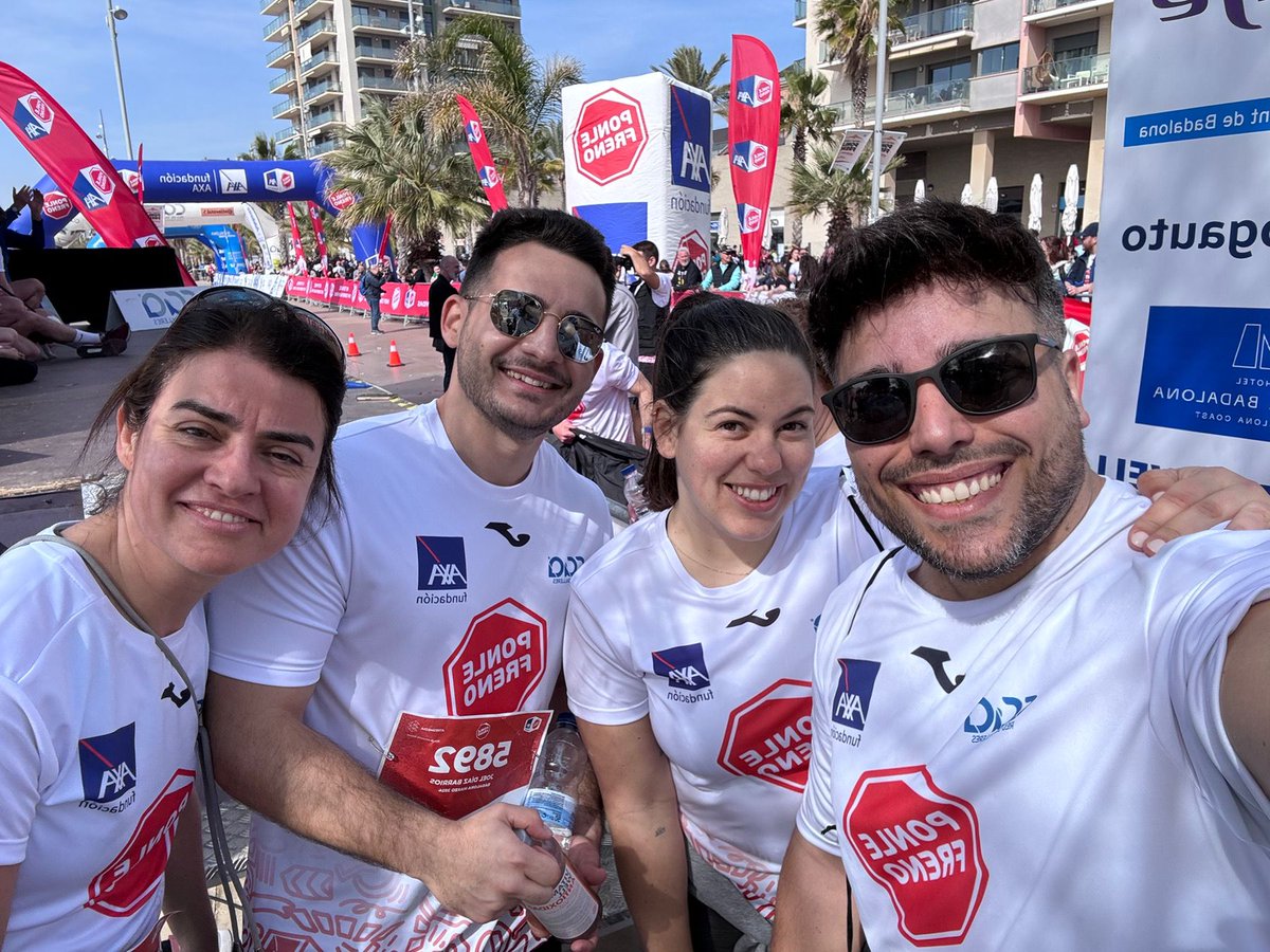Gran día con la familia de <a href="/AXASegurosEs/">AXA España</a> inaugurando la temporada de <a href="/CarrerasPF/">Carreras Ponle Freno</a> del 2024 en Badalona! Gracias a <a href="/A3mediaeventos/">ATRESMEDIA EVENTOS</a> y <a href="/FundacionAXA/">Fundación AXA</a> 
#juntossomosmasfuertes #correrparasalvarvidas #ponlefreno