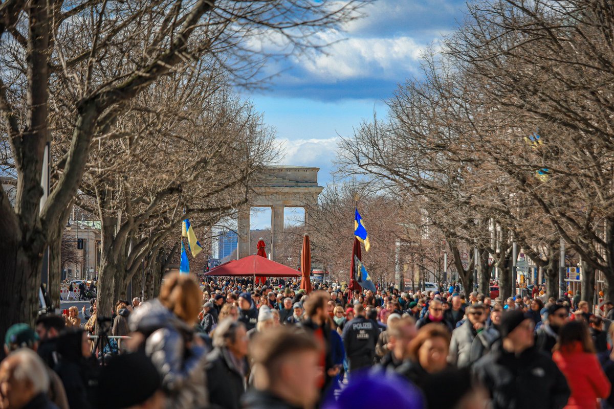 Daria Kron tweet media