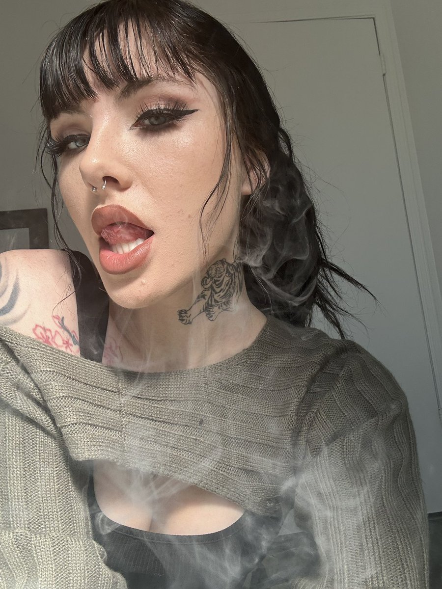 DevilMade777's tweet photo. 🖤 https://t.co/97v3RcTf6L