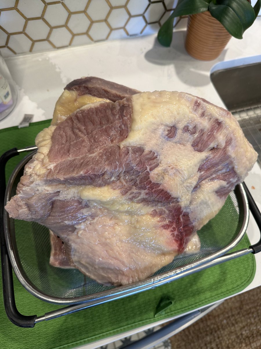 IndependenceArk's tweet image. Brined in salt water and spices for 7 days. Getting ready for slow cooking on low for 3-4hrs #Brisket #CornedBeefandCabbage #HappyStPatricksDay