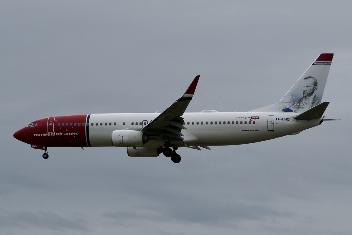 special guest #Boeing #B737 B737-800 Norwegian Air Shuttle @Fly_Norwegian LN-ENQ approaching #ZRH @zrh_airport zurich airport Switzerland #ZRHmovements #norwegian #aircraft #avgeek #avgeeks #planespotting #planespotter #aviationdaily 17.03.2024