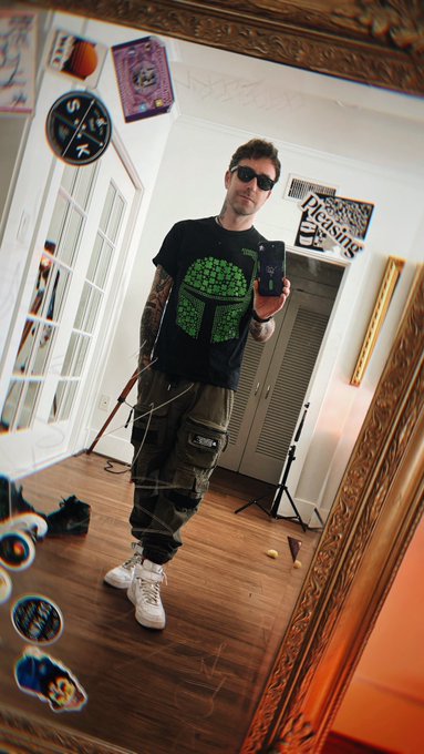 1. Why does this shirt exist? 2. Why was it in my closet? #HappySaintPatricksDay https://t.co/SH6UHJ<a href="/tag/happysaintpatricksday"class="tags"><span>#happysaintpatricksday</span></a>