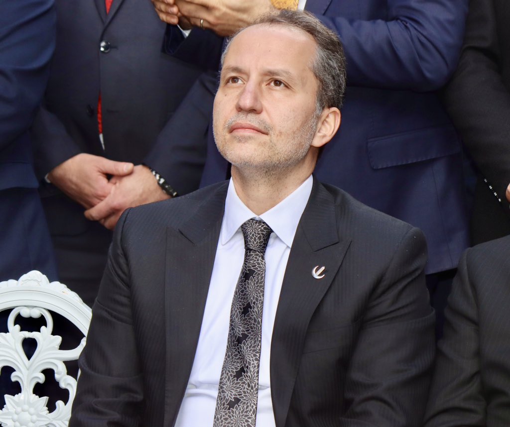 Saatlerimizi zafere ayarladık, gözlerimizi ufukta görünen zafere odakladık. 

Zafer Milli Görüşçülerindir ve zafer yakındır!