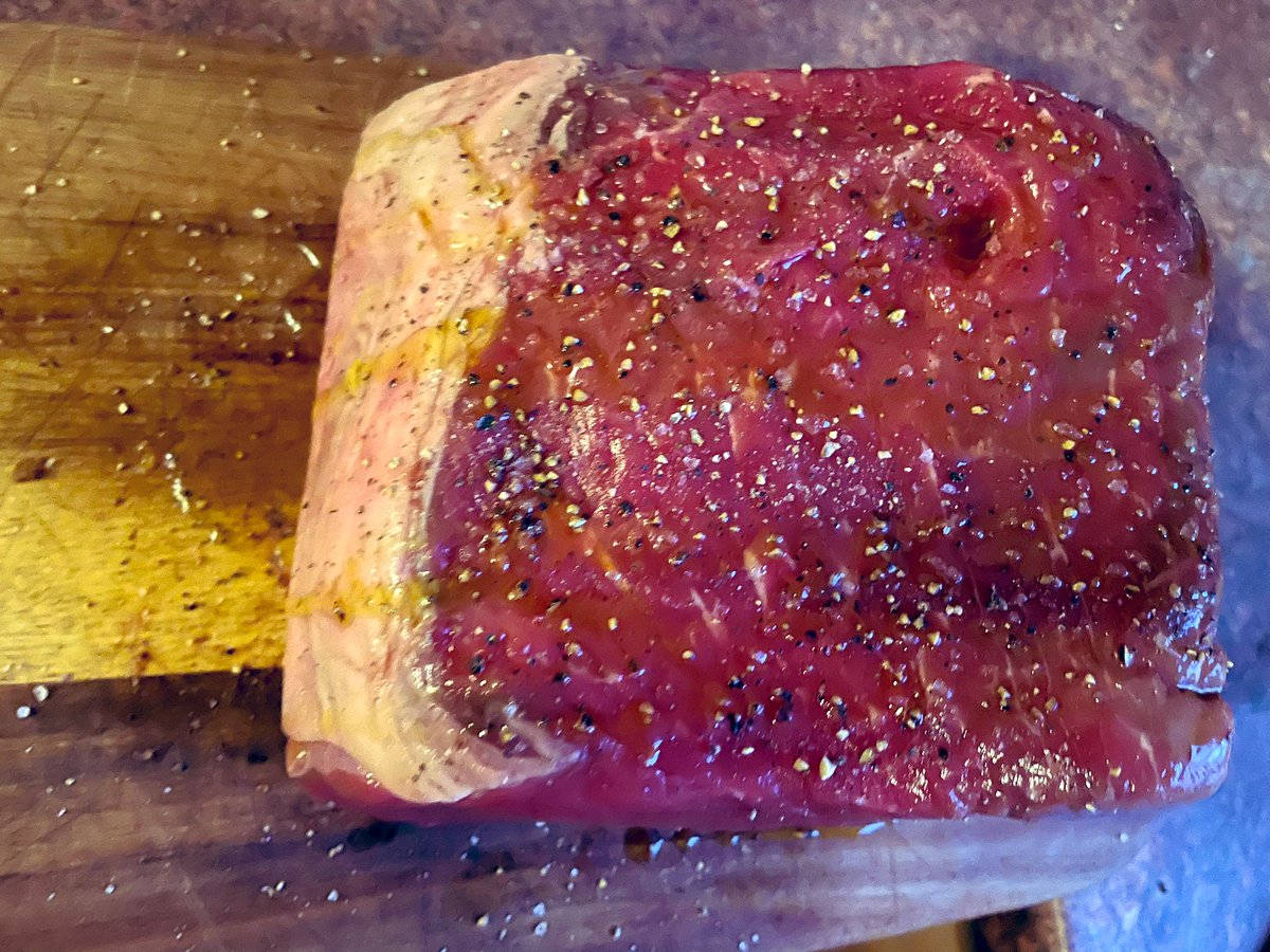 alison_woodall's tweet photo. Rowley Topside of Beef for dinner tonight.
Collected our beef from the butcher on Friday, today there is 4 topsides left everything else is sold.
Iβve told Ben we need more cows π€£
#BritishBeef #BiteintoBritish #BackBritishFarming #FarmDiversification #RowleyProduce https://t.co/pYaWb5L7BQ