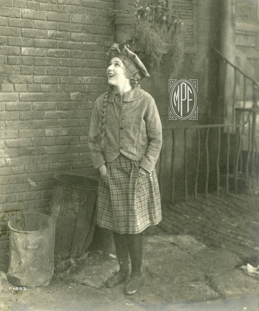 Little Annie Rooney wishing you a very #HappyStPatricksDay ! #marypickford #LuckOfTheIrish #StPattysDay