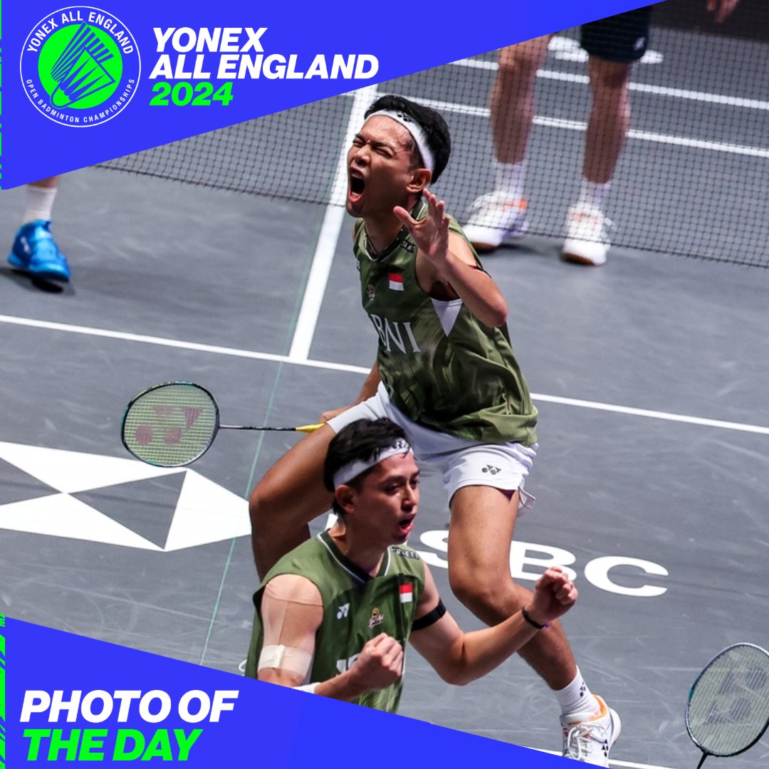 #PhotoOfTheDay when you retain your YONEX All England title 🤩 🏆 📸 Badminton Photo