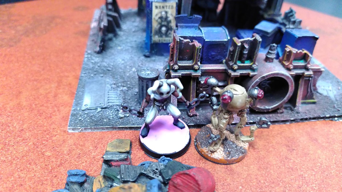 Habemus_Ludum's tweet photo. #torneoshabemusludum 
5/15
Prepárate
Cienes y cienes de instantáneas del torneo de ayer. Sólo para gente con un ratejo y ganas
#PunkHabemus
@Punkapocalyptic #punkapocalyptic #Punka #BadRollGames #MadMax #wasteland #ElPáramo #Apocalypse #postapocalypse #AlcaláDeHenares #wargaming https://t.co/oJNEtLF0d0