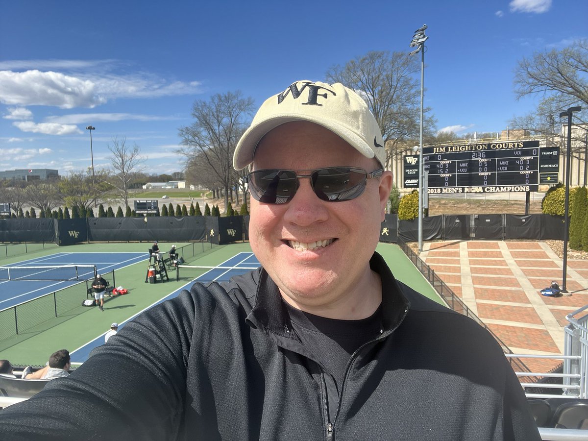 Tough to beat this setting for @NCAATennis - #4 @WakeMTennis looking for 6th straight W! #GoDeacs 🎩👊🏻