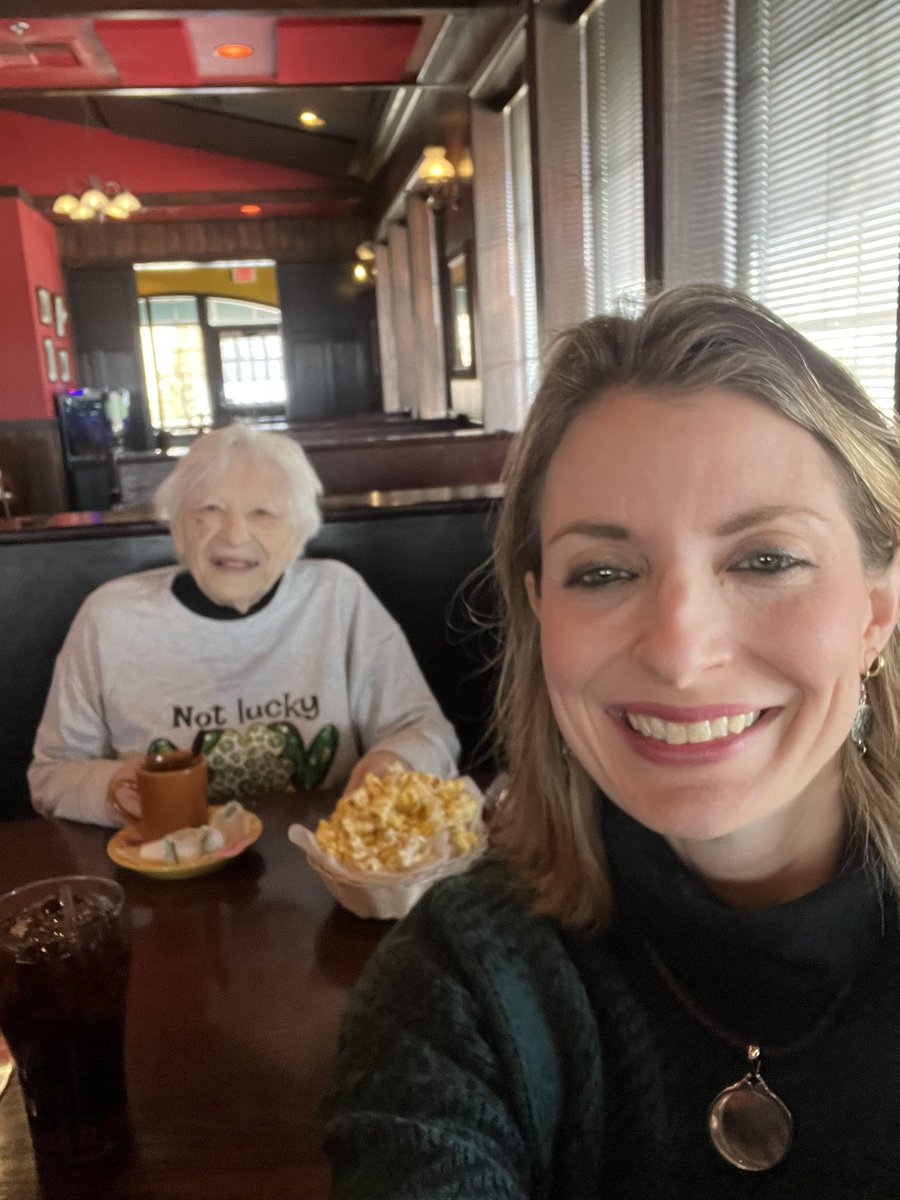 ShakesisterGrim's tweet photo. Twas an Irish breakfast, our way! I’m Irish enough for both of us— 9%! Thank you, Walsh ancestors! Haha!
#StPatricksDay #SaintPatricksDay #StPaddysDay #Family #Nan https://t.co/L3wRM7Vw2G