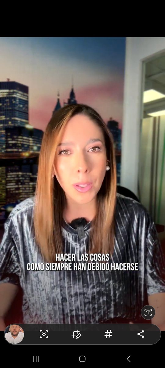 Por favor que el articulo de <a href="/yohirakerman/">Yohir Akerman</a> le llegue a <a href="/JuanitaGomezL/">Juanita Gómez L.</a> porque a ella como a tantos otros también la engañaron; para que le alcanza la plata a <a href="/ElRusoAlcalde/">Mikhail Krasnov (El Profe)</a>?  <a href="/otrocualquiera_/">@radicaleslibres_Clemencia</a> <a href="/YesicSebastian/">Yesid Figueroa TUNJA</a>