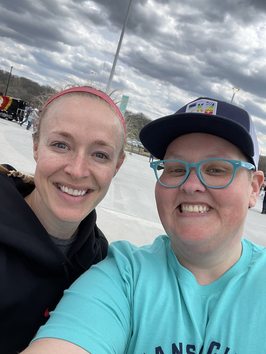 Also… I got to meet one of the best humans yesterday. @beckysauerbrunn thanks for taking the time to take photos, I promise next time I won’t make you hit the button to take it. 😂