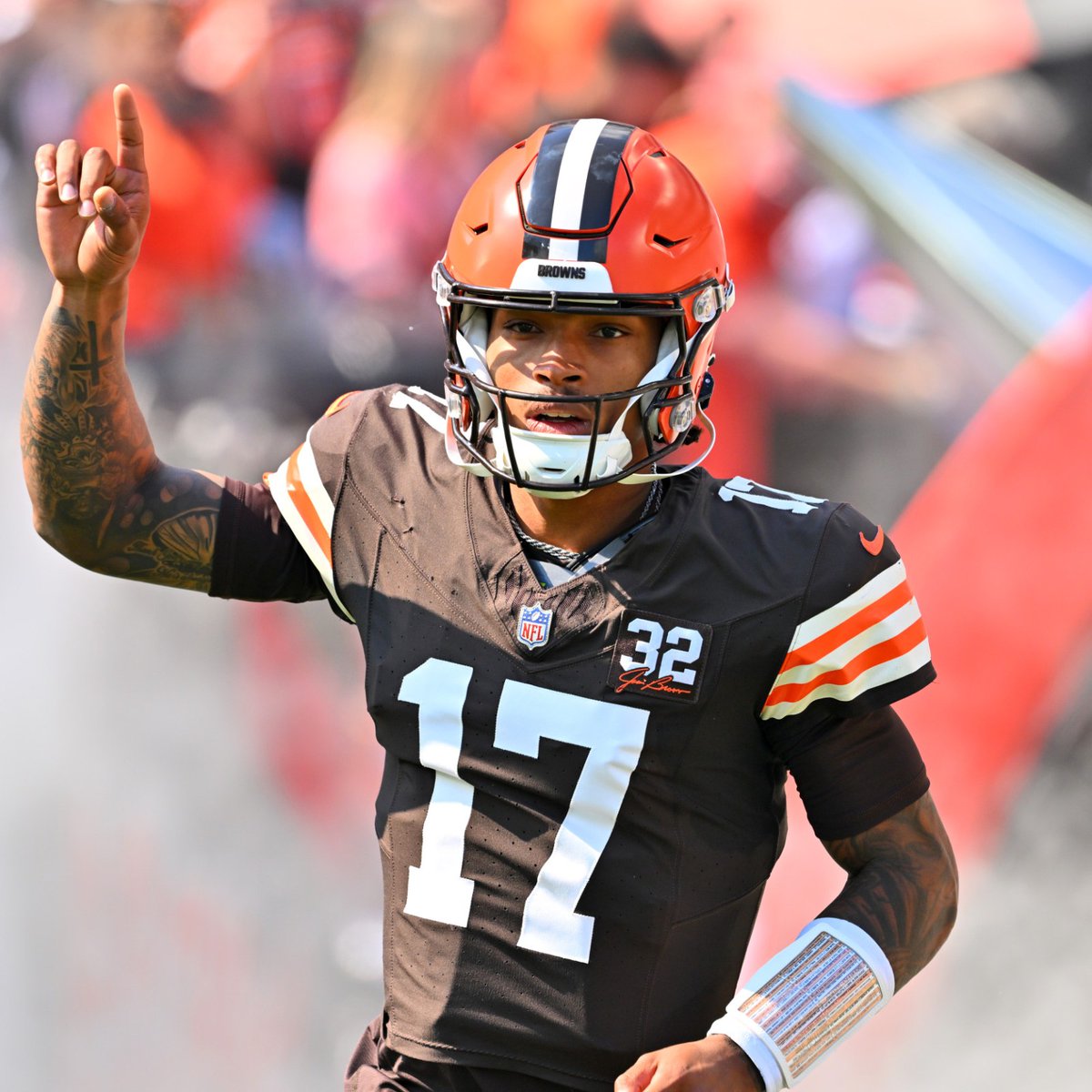 NFL_DovKleiman's tweet photo. The #Browns current QB room:

- Deshaun Watson
- Jameis Winston
- Dorian Thompson-Robinson 
- Tyler Huntley

(h/t @MaryKayCabot) https://t.co/2cc6tlE71q