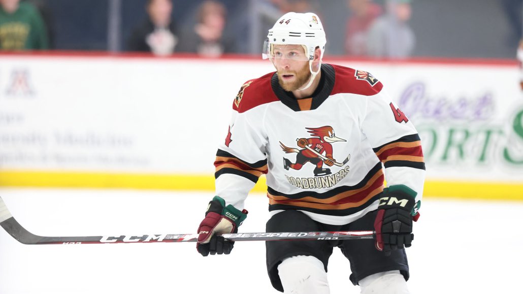 Roadrunners Give Back tweet media