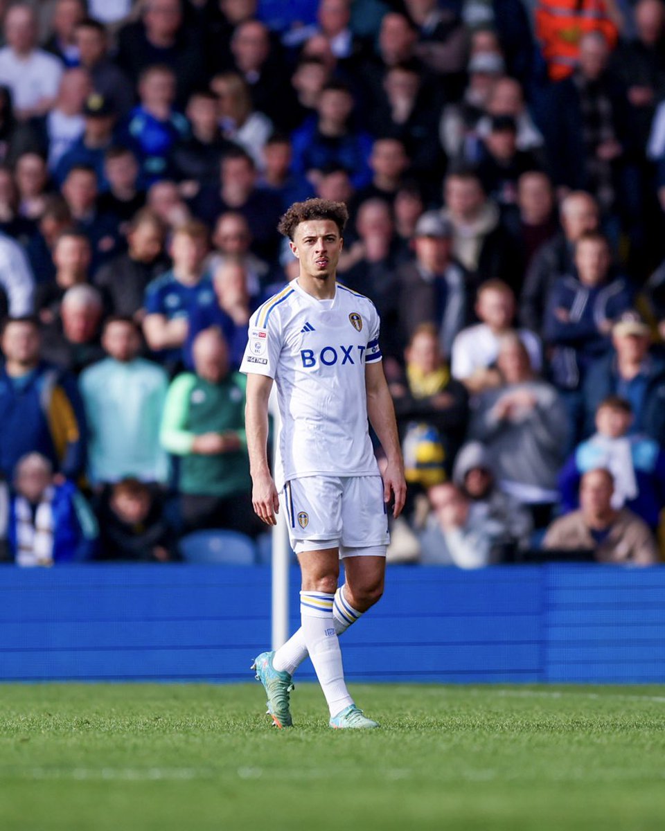 Happy Sunday, enjoy the 3 points😁😁