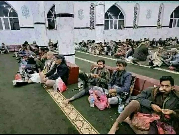 هؤلاء لو حررو القدس وقدهم مخزنين في المسجد الاقصى ايش بايقولو الفلسطينين والله ماغير يقولو مثل ماقلنا نحن الجنوبيين :
ان جت بريطانيا رحبنا بها وان جاء اليهودي مرحبا به مرتين.