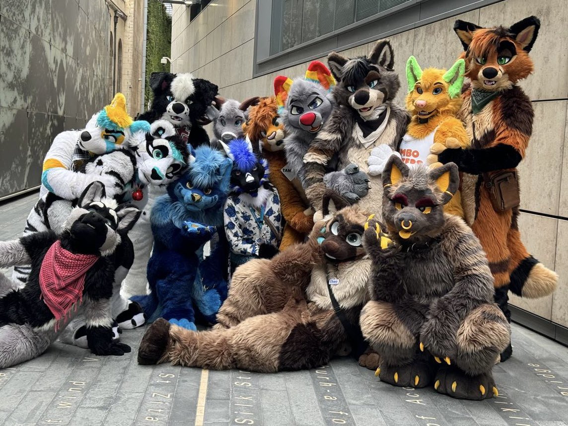So many good fluffs at LFM yesterday ^^ (too many to tag!) - thanks for a great time ^^ 📸 @crikeycroco