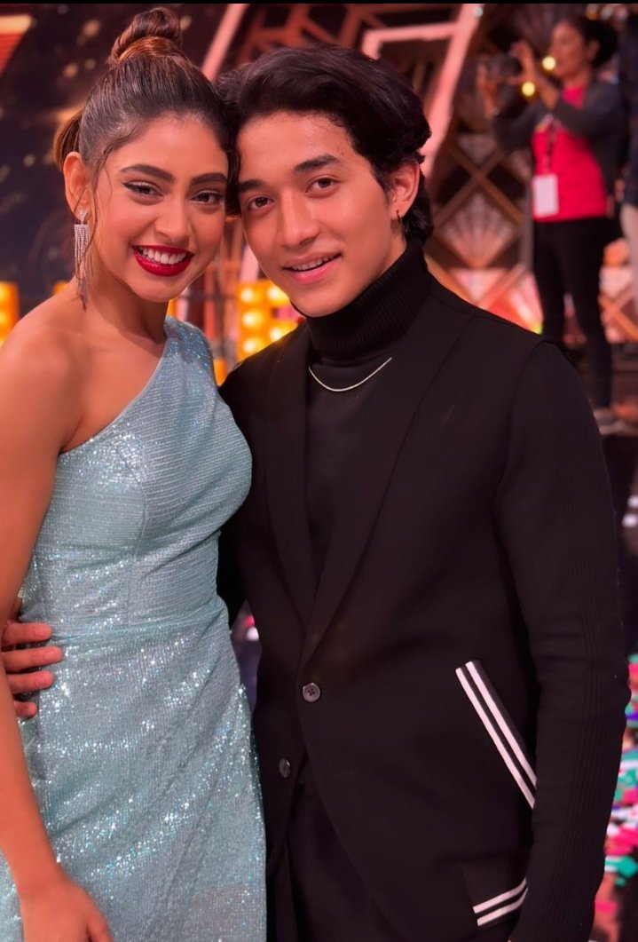 niti_manan's tweet photo. Niti Taylor and Akash Thapa
#NitiTaylor #AkashThapa #NiKash https://t.co/7Ny8GfUNT2