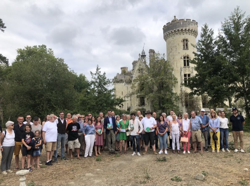 Château de la Mothe Chandeniers tweet media