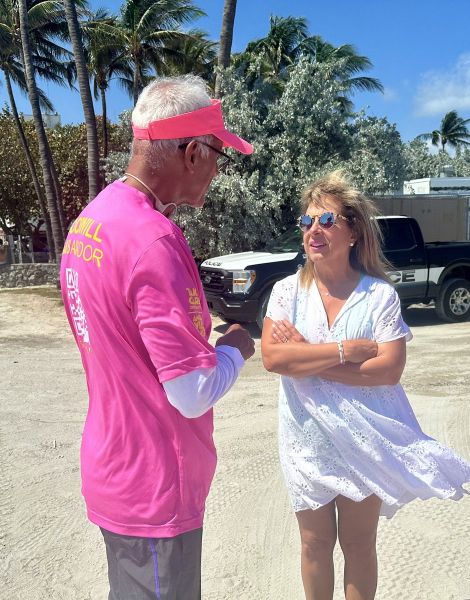 Alina T. Hudak tweet media