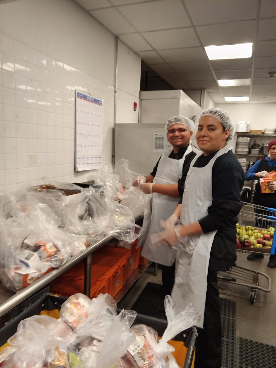 MariaJonCande's tweet photo. Got to show J the soup kitchen I worked in so many years ago. Old friends 🥰🍲 https://t.co/kFy1qPPLbm