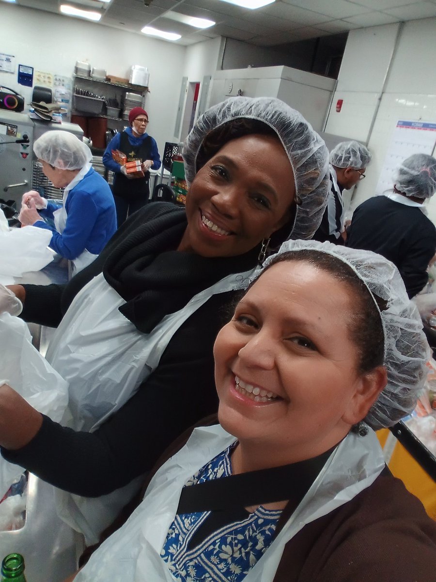 MariaJonCande's tweet photo. Got to show J the soup kitchen I worked in so many years ago. Old friends 🥰🍲 https://t.co/kFy1qPPLbm