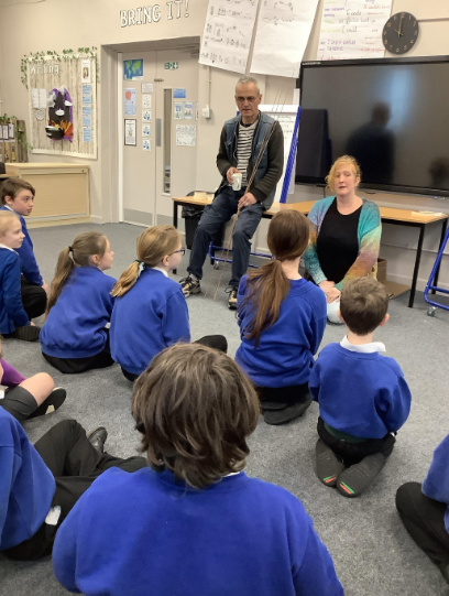 StMellionCofE's tweet photo. We made a dragon for Callington MayFest! 🐉 We would like to say a massive thank you to Mark and Biddy for spending the day with us last week to make our fantastic beast . 🐲
Team Woodpecker Class 💙
#BringCreativity #BringIt #BringFriendship #BringCommunity https://t.co/fRrpDNuEBa