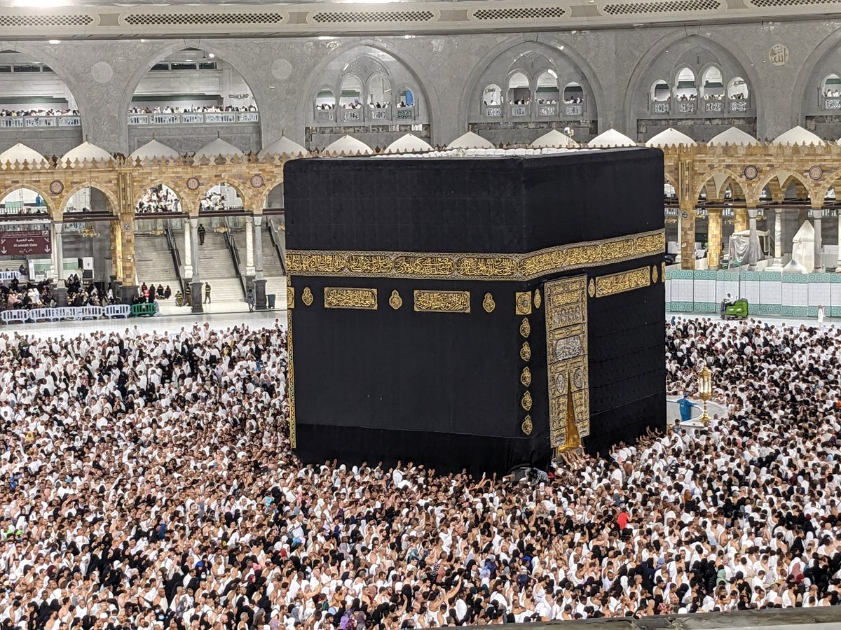 bangthemonsters's tweet photo. #mecca #teampixel https://t.co/P9CmQF1hKn