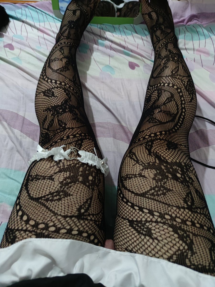 新鞋子喜欢嘛～
#男の娘 #伪娘 #高跟鞋 #CD #sissy