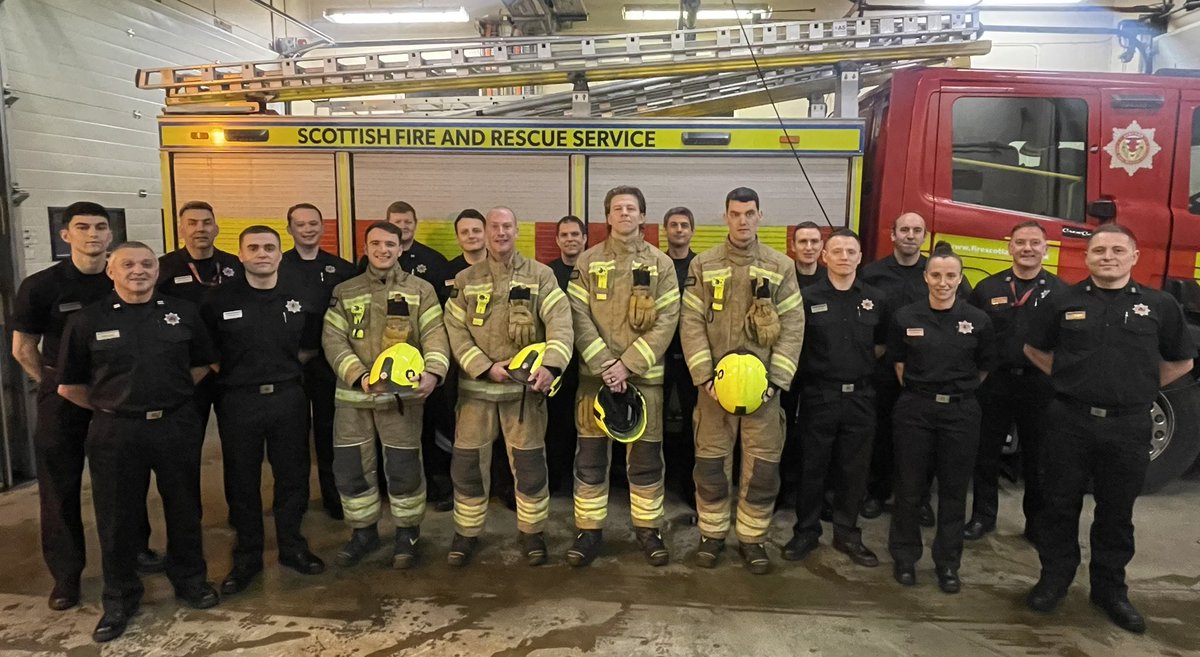 BEN NEVIS CLIMB FOR CHARITY🏔

19 FFs from @blairgowriesfrs will climb Ben Nevis in May in aid of <a href="/sfrs_fst/">SFRS Family Support Trust</a> &amp; <a href="/poppyscotland/">Poppyscotland</a> 🙌

Our 4 ex-forces FFs will climb in full firefighting kit carrying a bergen weighing the same as a BA set. If you can help:

peoplesfundraising.com/fundraising/bl…

❤️