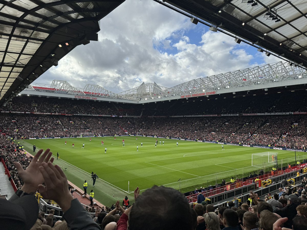_KateRennie's tweet photo. No game management and pissing about in the final 3rd and that’s what happens in a cup game. Have to dust ourselves down and go again, huge few months ahead 🔴 https://t.co/VEgGnfDgy2